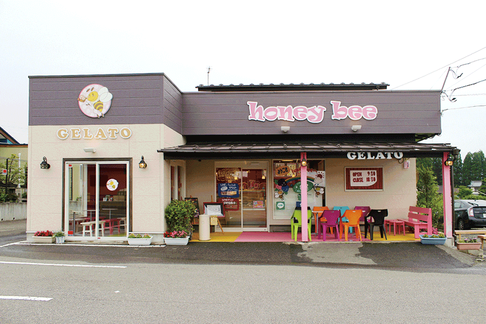 ひんやりおいしい！ 果物屋さんのクリーミージェラート♪手作りジェラート店honeybee本店【ハニービー】