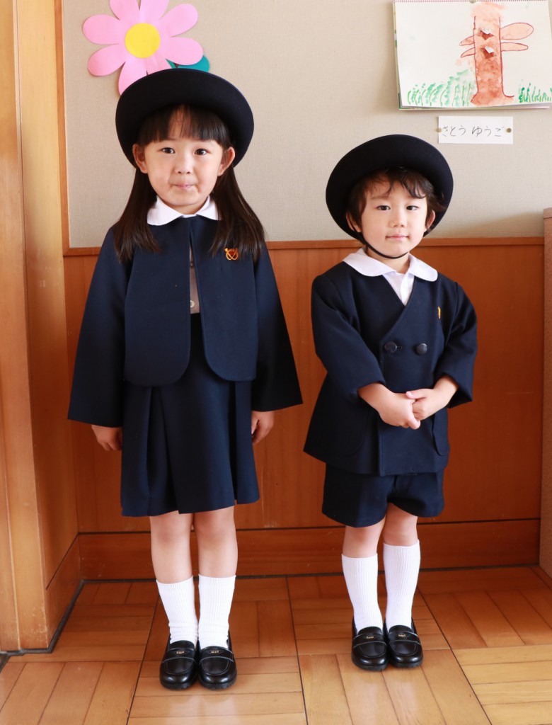 9,750円めぐみ幼稚園の服