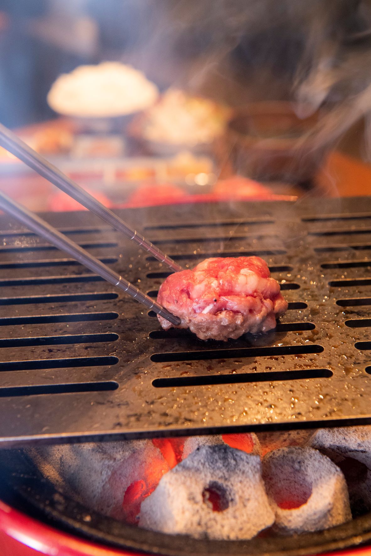 赤身好きな大人世代にオススメ 福島市新町の 炭火焼肉 福わらひ