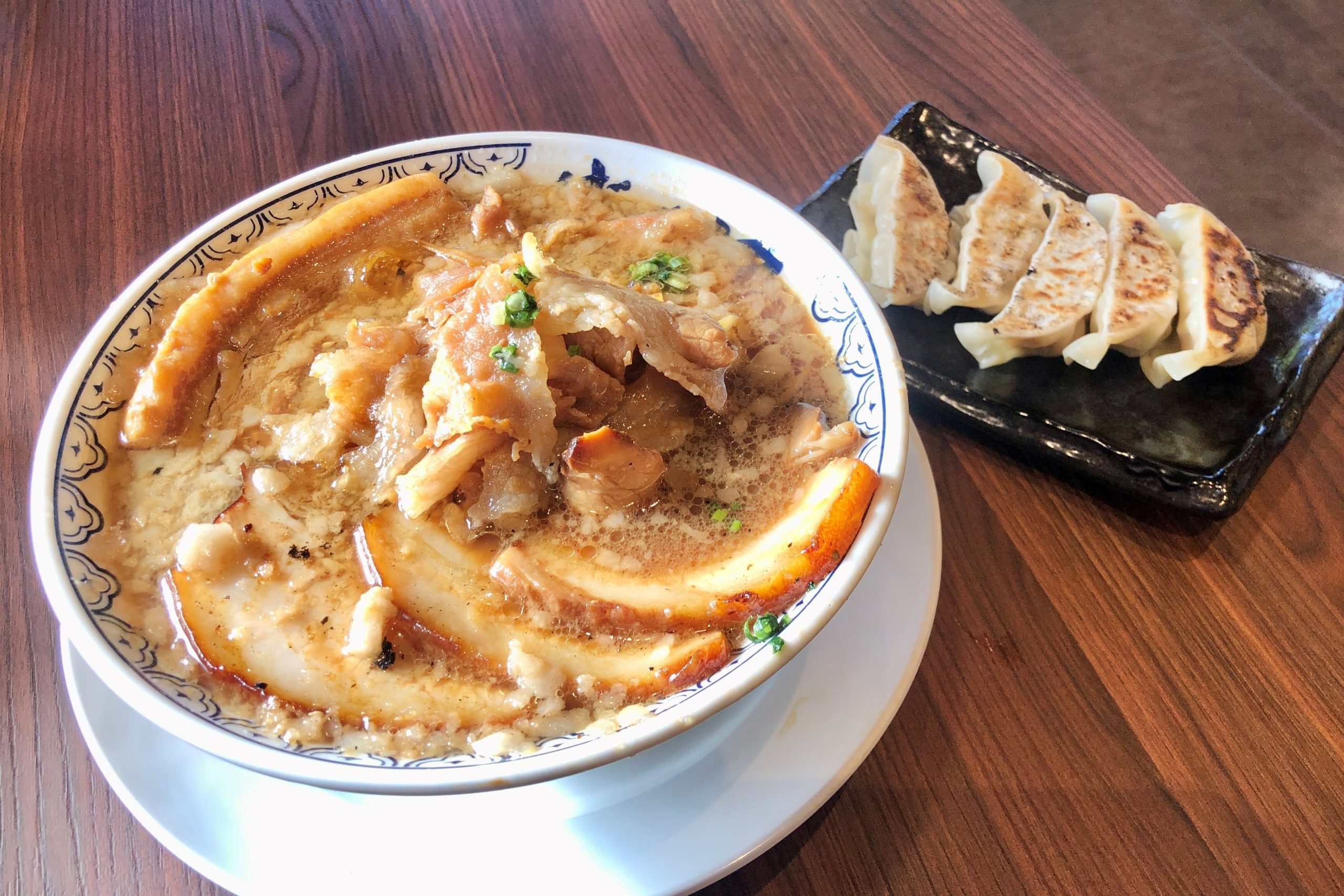 濃厚豚骨醤油が人気の「東京豚骨拉麺ばんから」が郡山初出店！その気になる味は？