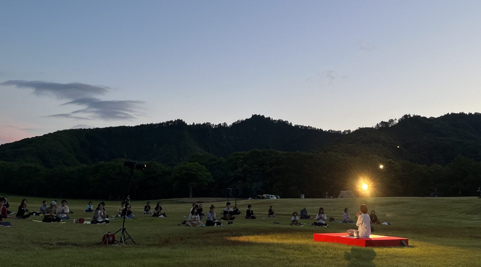 家族で楽しめる♪三島町の高原で、星空観察や星空ヨガを体験しよう！日中はマルシェやワークショップも！