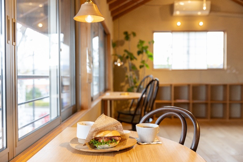 知れば知るほど好きになる！縁と円が紡ぐ素敵なカフェ「madoi no cafe(まどいのカフェ)」の魅力とは⁉